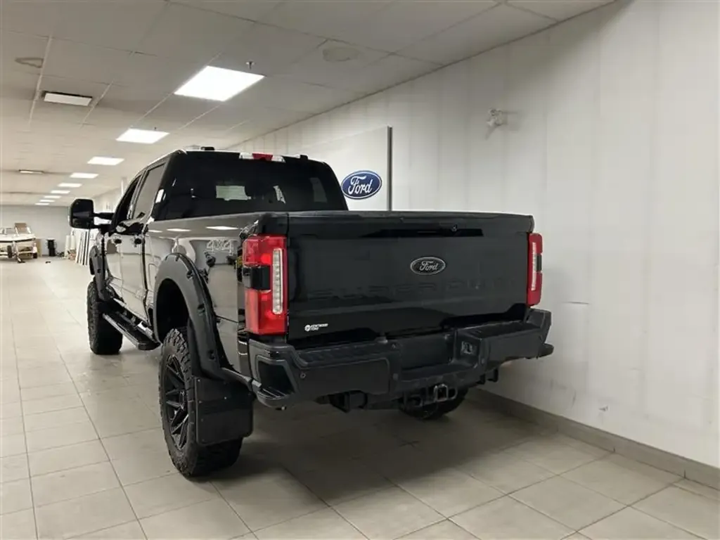 Ford F350 2025 photo 4