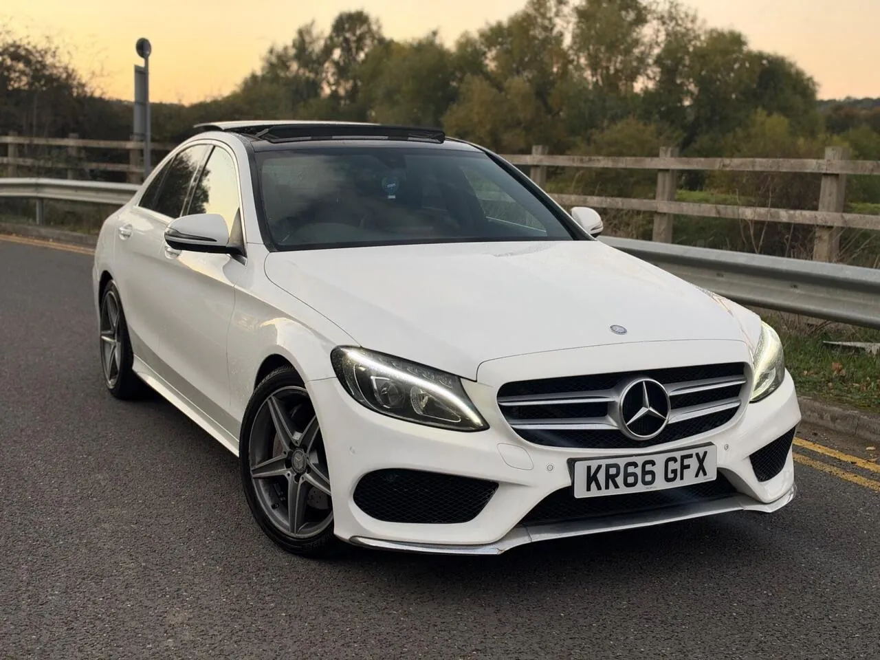 Mercedes-Benz C-Class 2016 photo 4