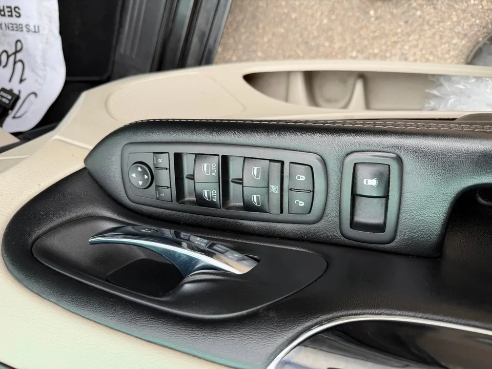 Dodge Grand Caravan 2017 photo 5