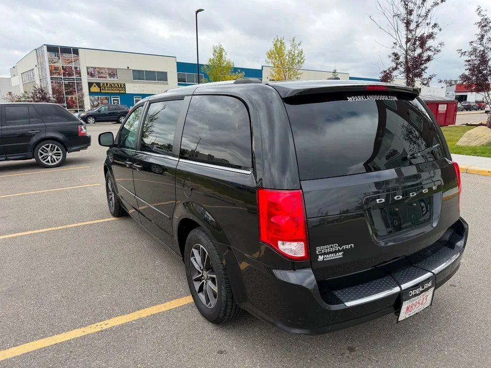Dodge Grand Caravan 2017 photo 3