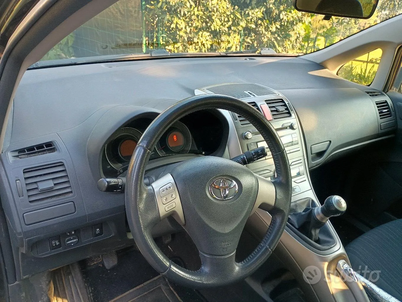 Toyota Auris 2009 photo 4