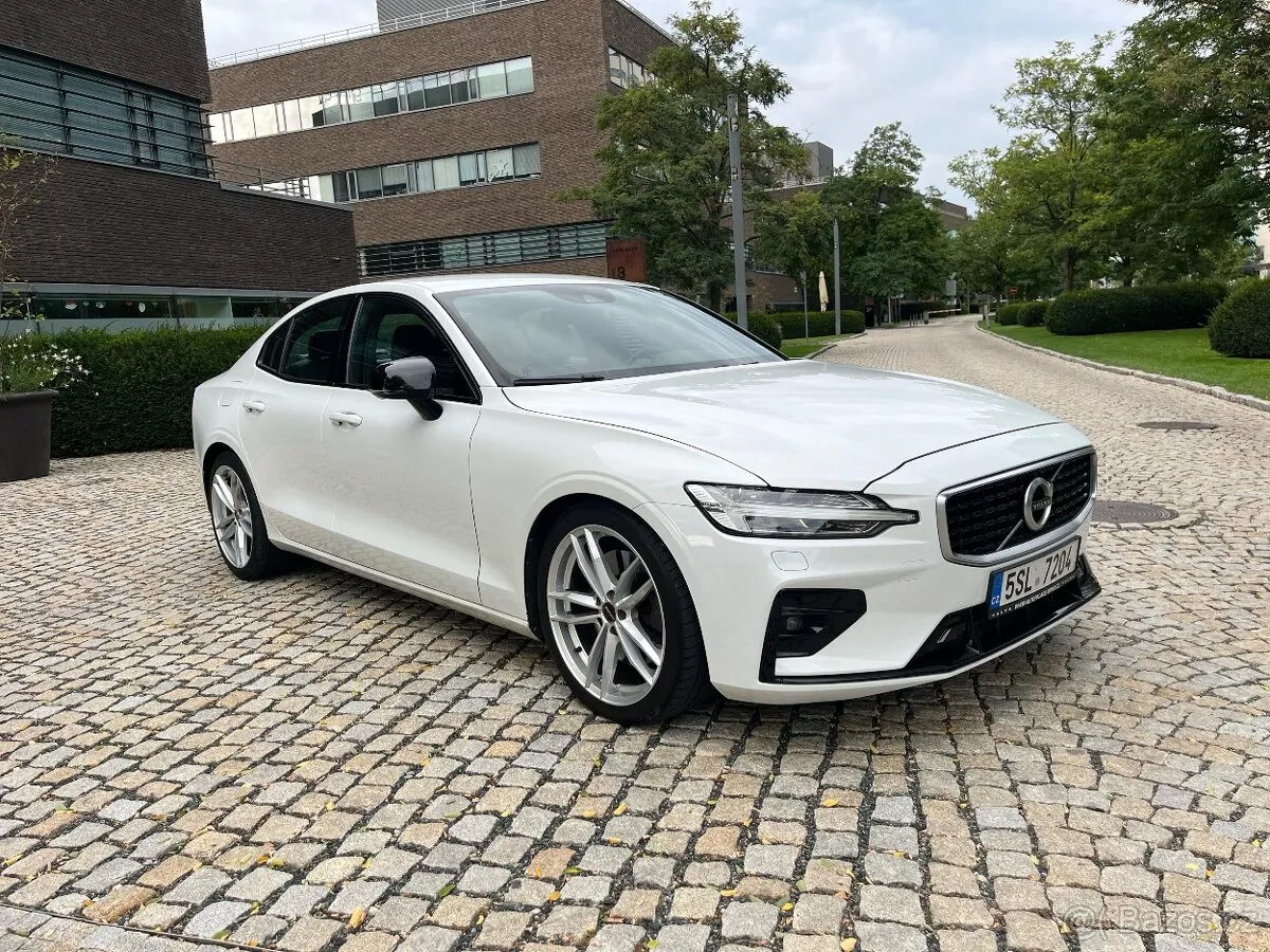 Volvo S60 2021 photo 2