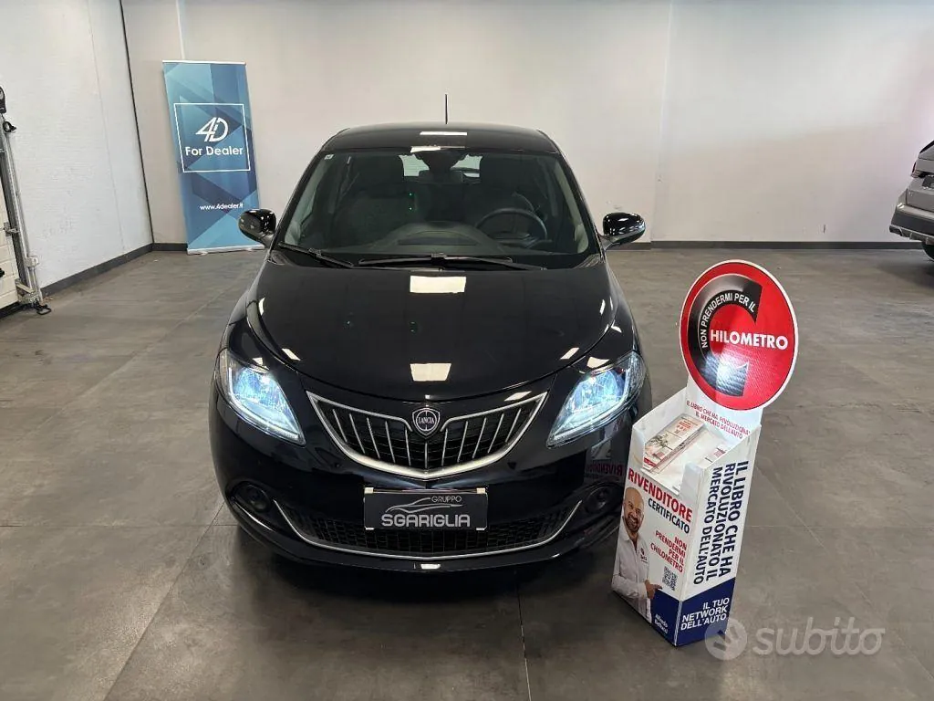 Lancia Ypsilon 2023 photo 2