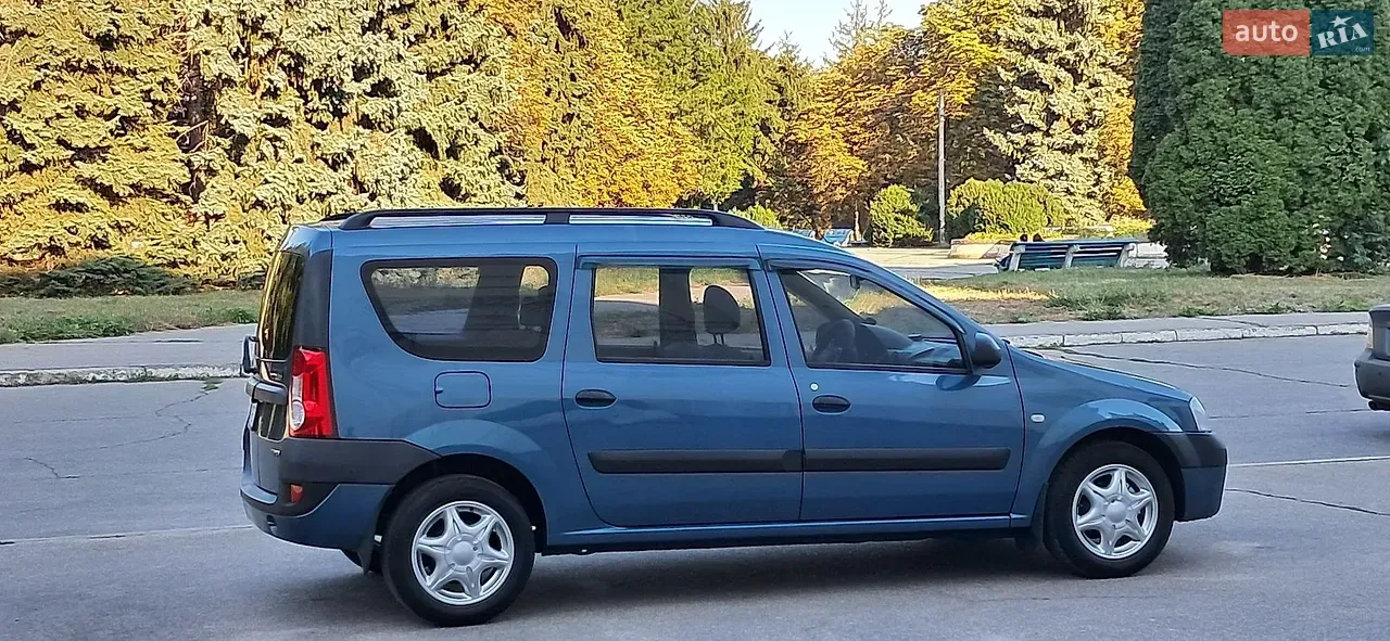 Dacia Logan 2009 photo 3