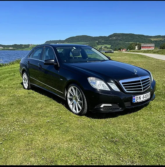 Mercedes-Benz E220 D