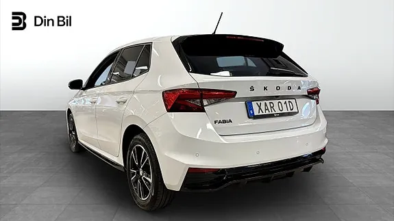 Skoda Fabia 2023 photo 3