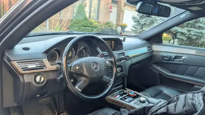 Mercedes-Benz E350 2010 photo 4
