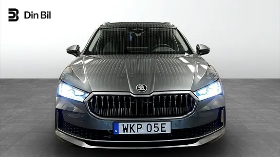 Skoda Superb 2025 photo 4