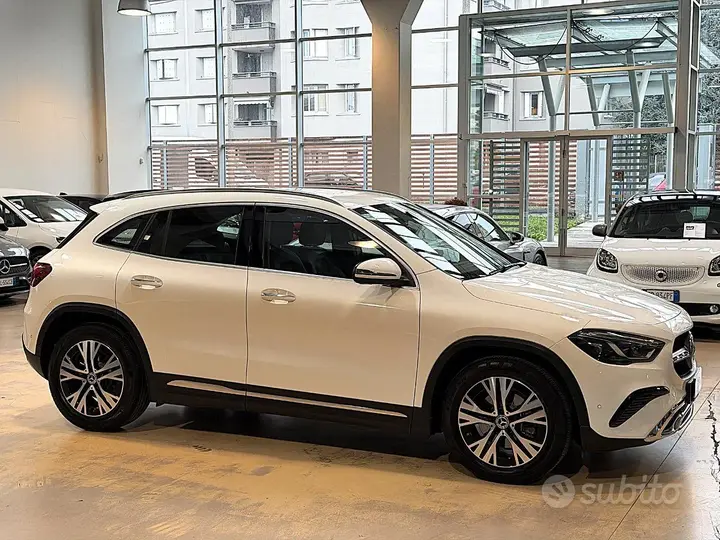 Mercedes-Benz Gla 2025 photo 5