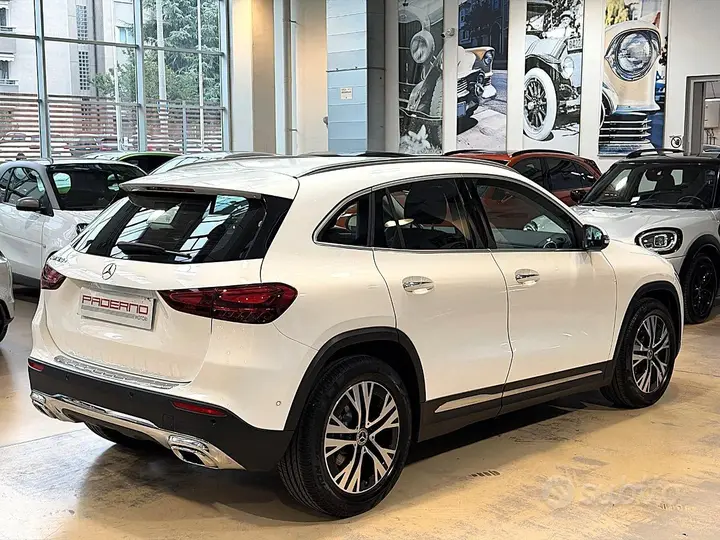 Mercedes-Benz Gla 2025 photo 4