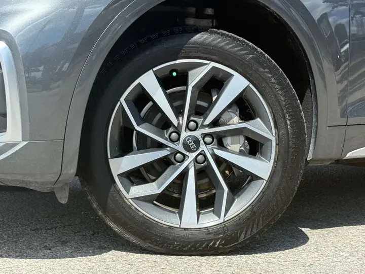 Audi Q5 2022 photo 3