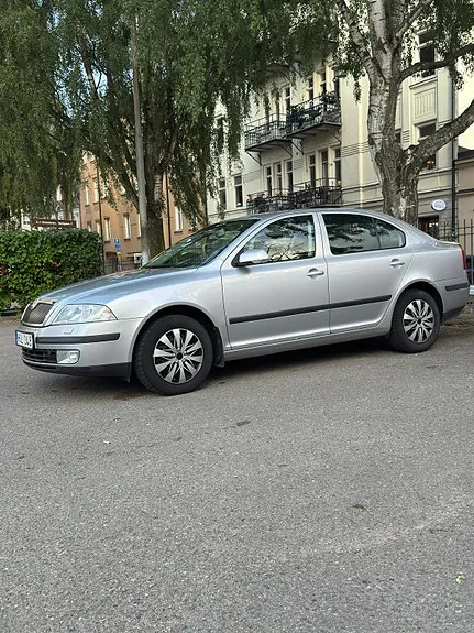 Skoda Octavia 2008 photo 2