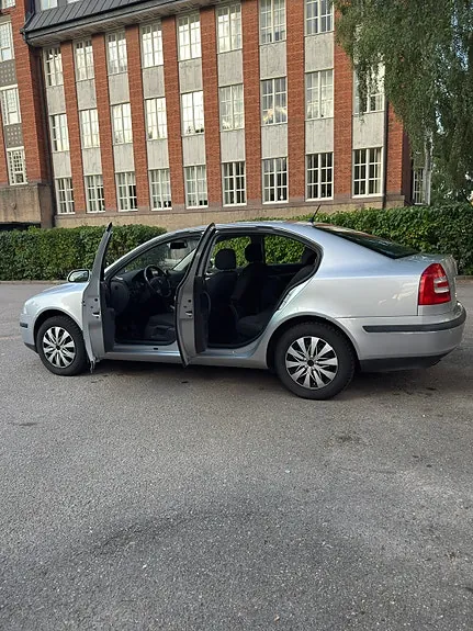 Skoda Octavia 2008 photo 4