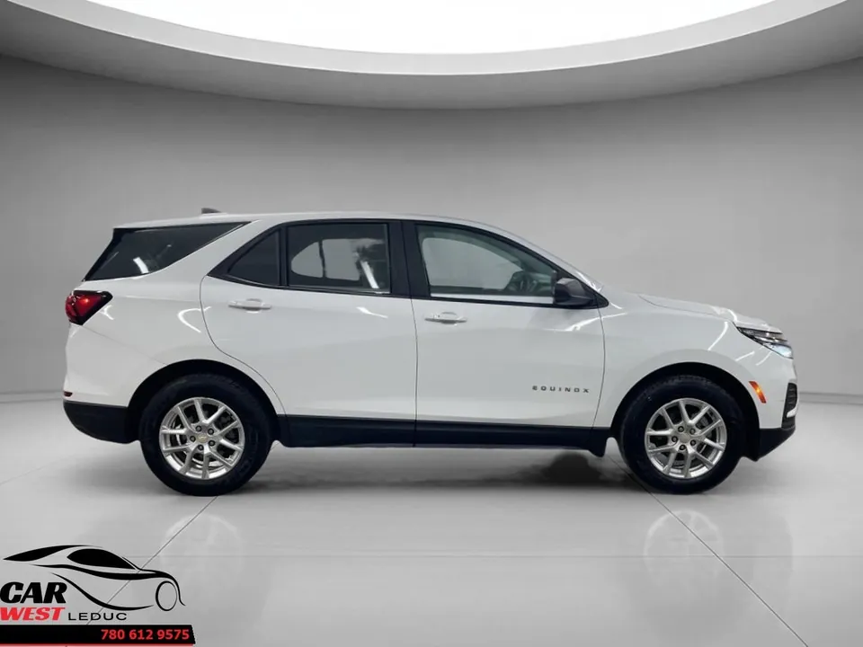 Chevrolet Equinox 2022 photo 2