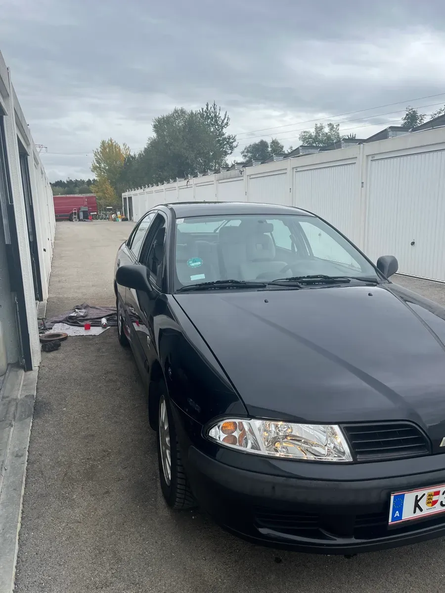 Mitsubishi Carisma 2005 photo 3