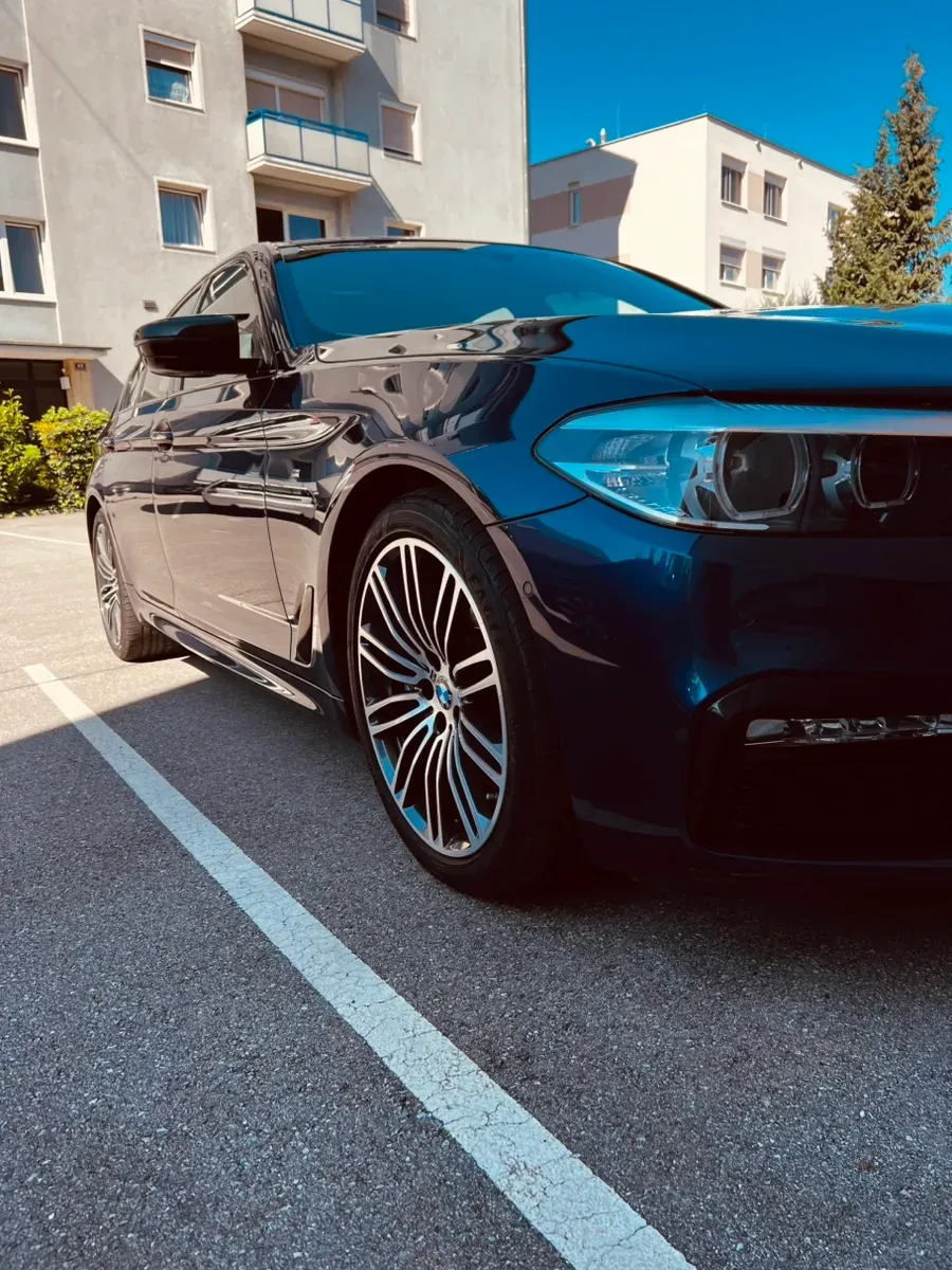 BMW 5 Series 2017 photo 3