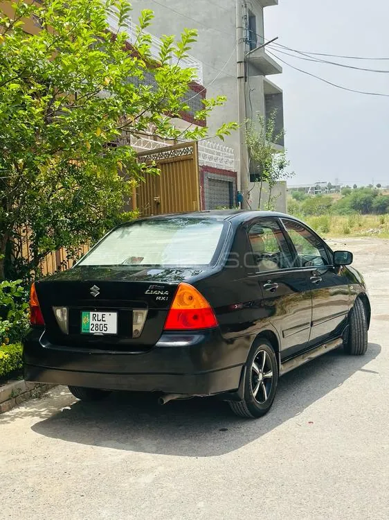 Suzuki Liana