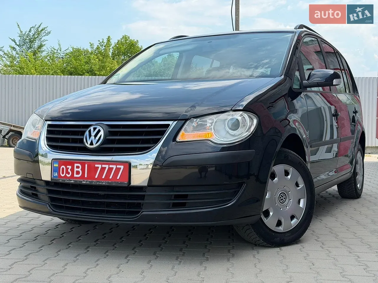 Volkswagen Touran 2008 photo 3