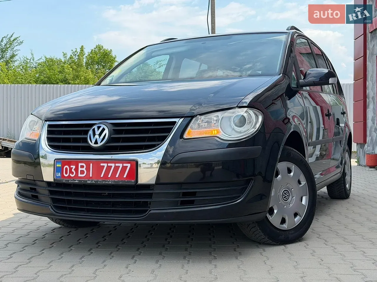 Volkswagen Touran 2008 photo 4