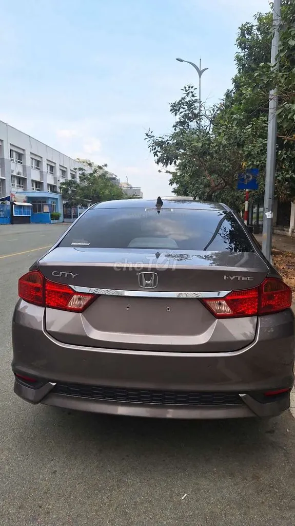 Honda City 2018 photo 2