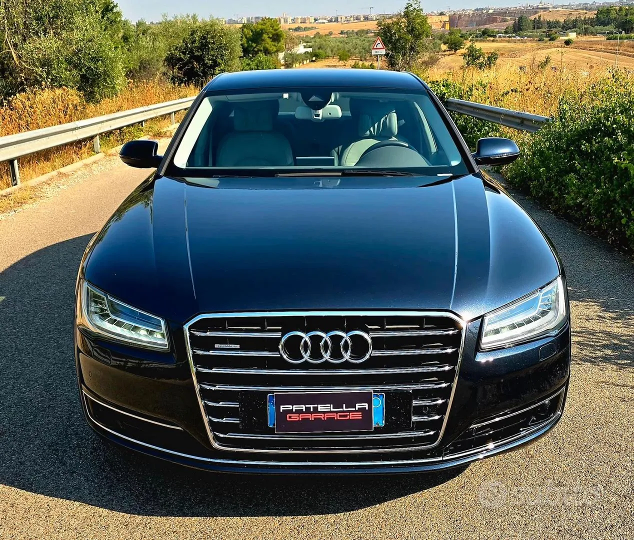 Audi A8 2016 photo 2
