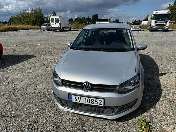 Volkswagen Polo 2011 photo 2