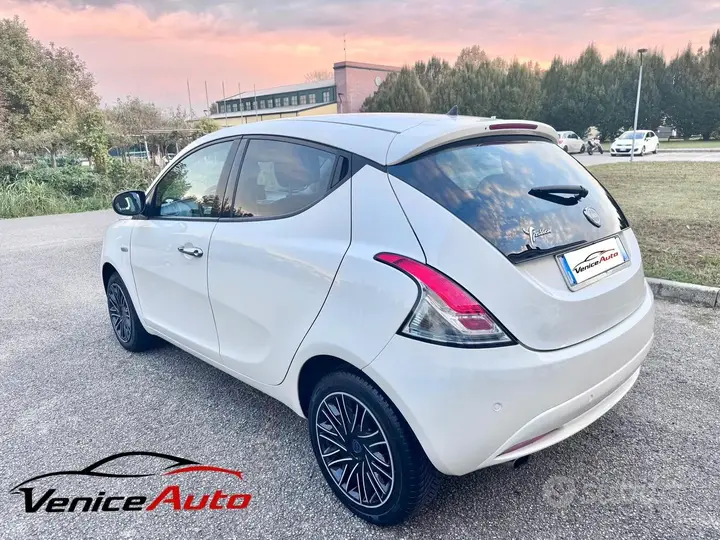 Lancia Ypsilon 2018 photo 4