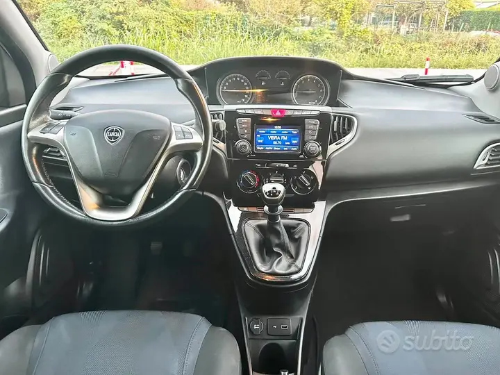 Lancia Ypsilon 2018 photo 5