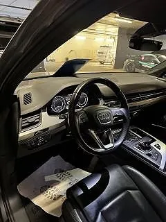 Audi Q7 2017 photo 2