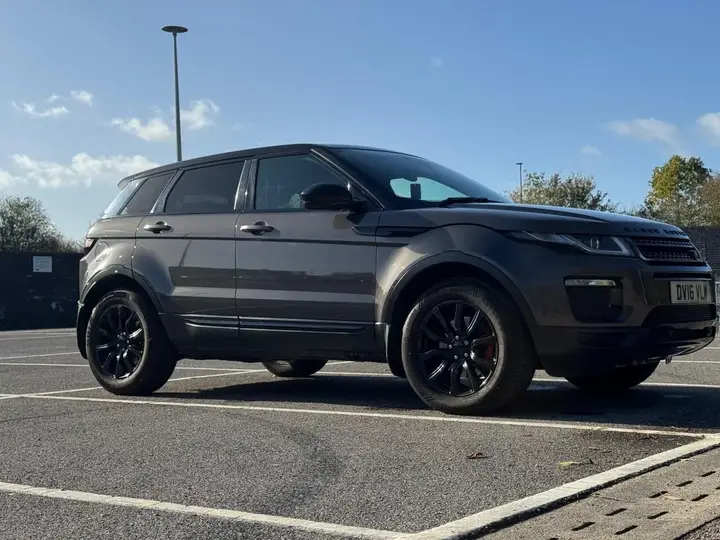 Land Rover Range Rover Evoque 2016 photo 2