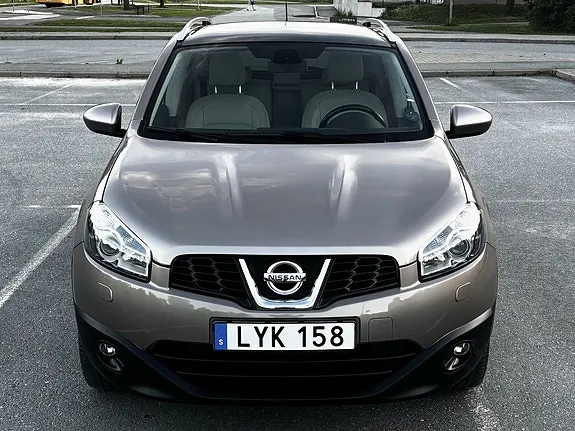 Nissan Qashqai 2011 photo 2