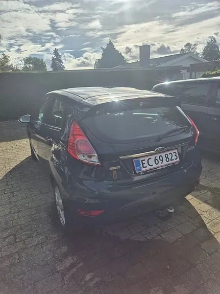 Ford Fiesta 2014 photo 4