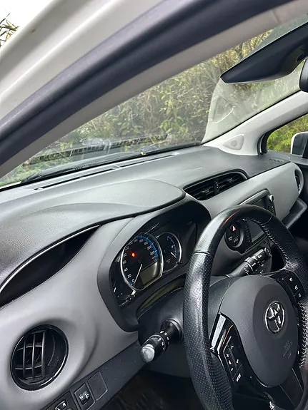 Toyota Yaris 2017 photo 5