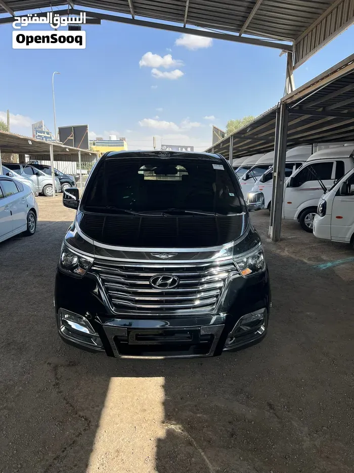 Hyundai H1 2019 photo 3