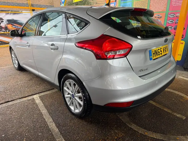 Ford Focus 2015 photo 3