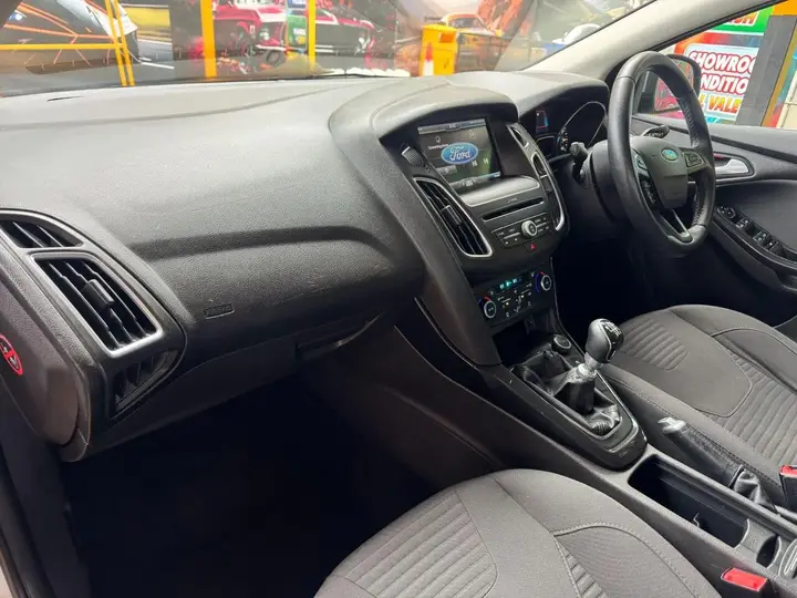 Ford Focus 2015 photo 5