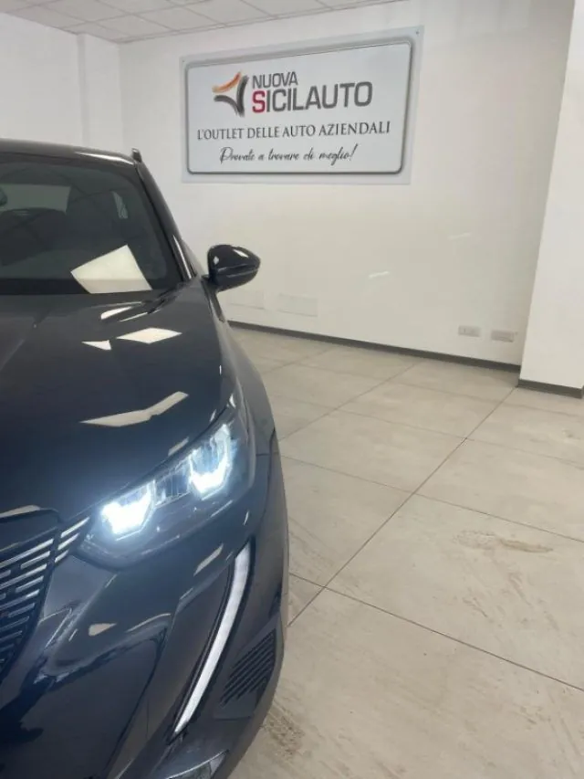 Peugeot 2008 2023 photo 4