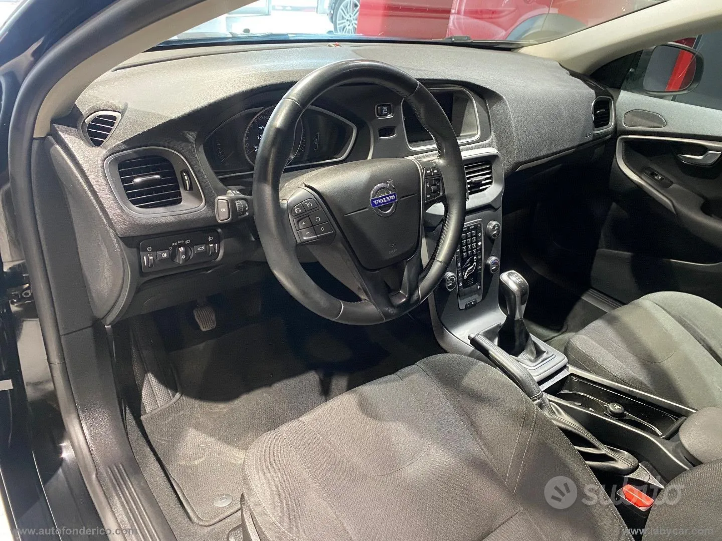 Volvo V40 2015 photo 5