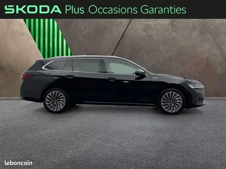 Skoda Superb 2025 photo 5