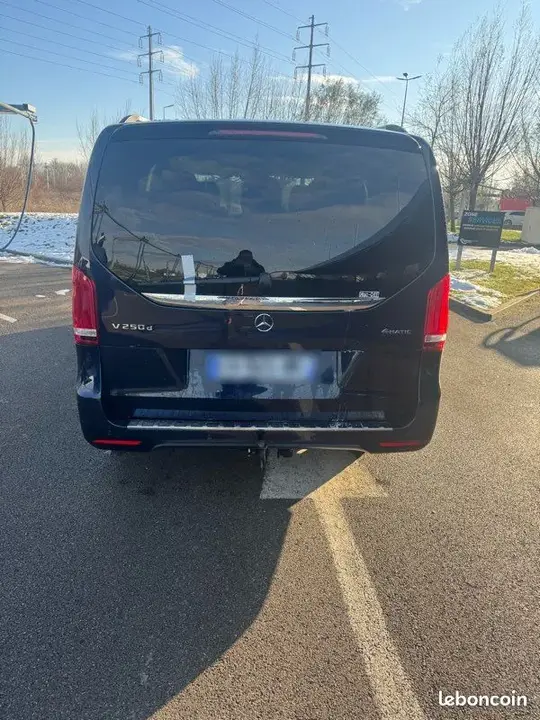 Mercedes-Benz V-Class 2017 photo 3
