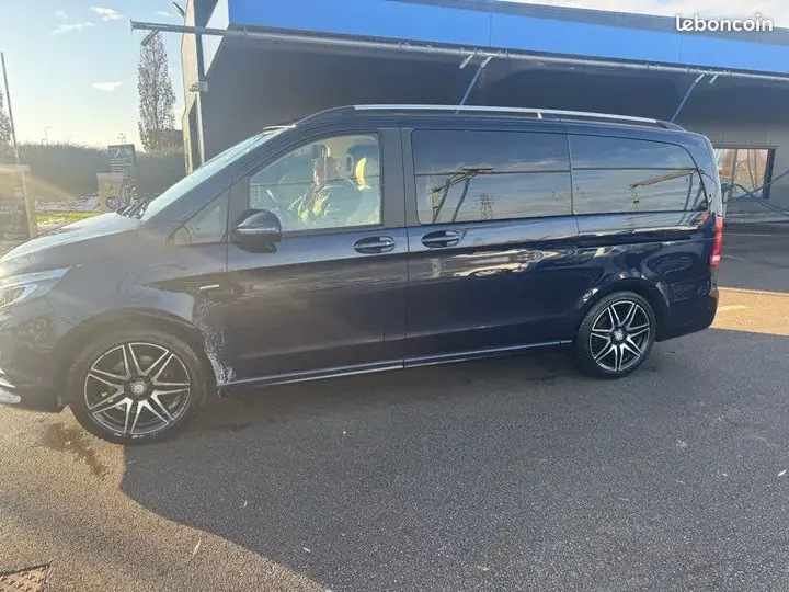 Mercedes-Benz V-Class 2017 photo 2