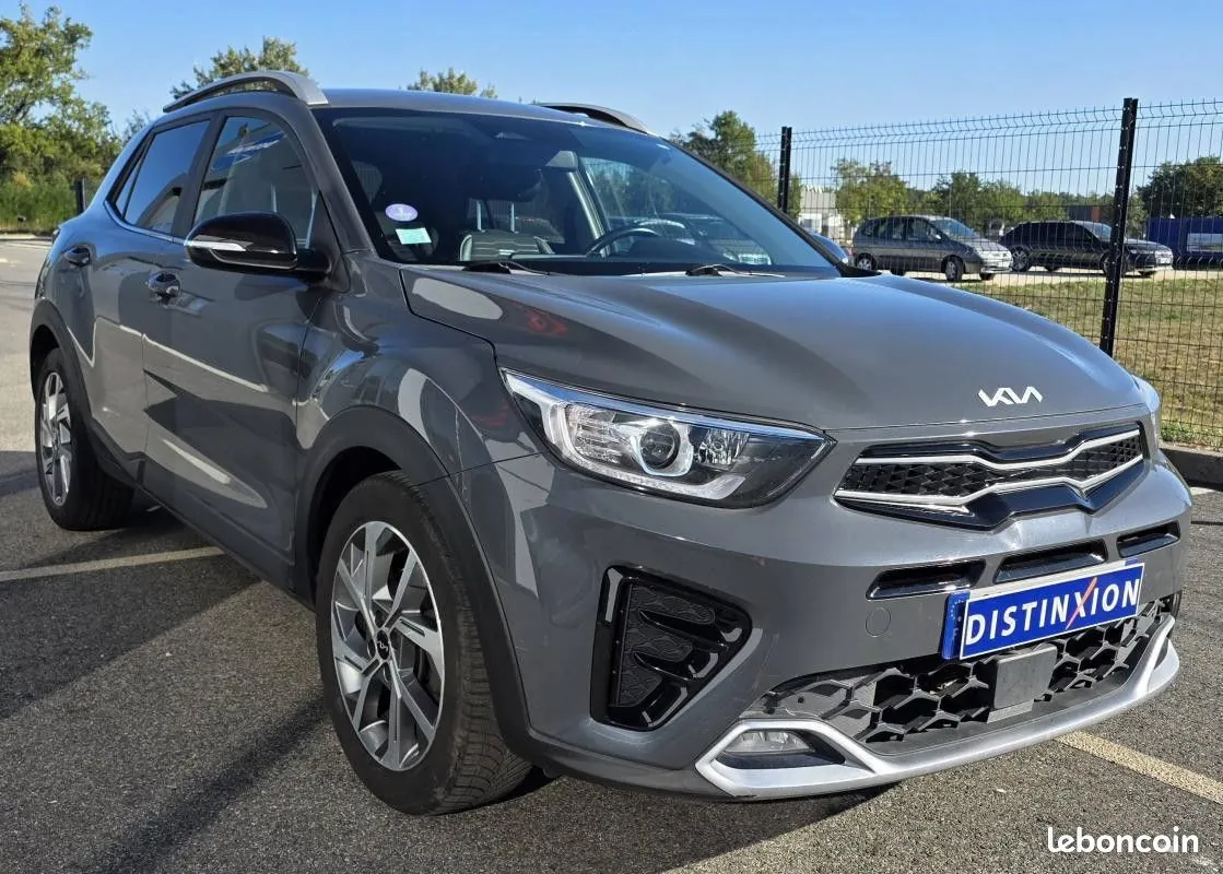 Kia Stonic 2023 photo 4