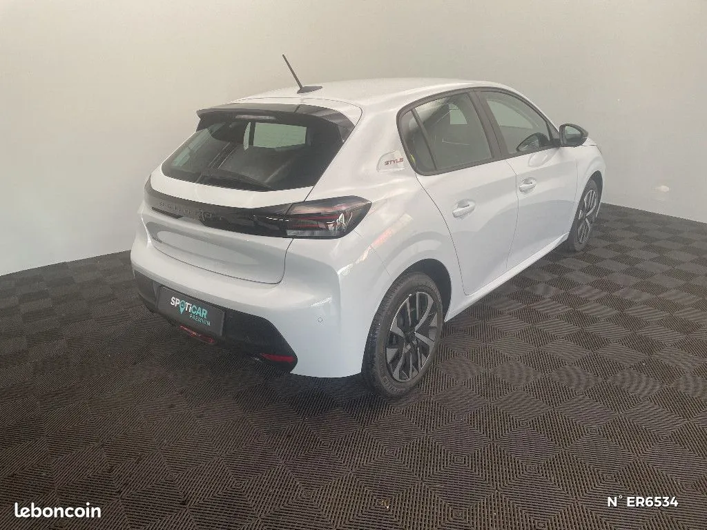 Peugeot 208 2025 photo 4
