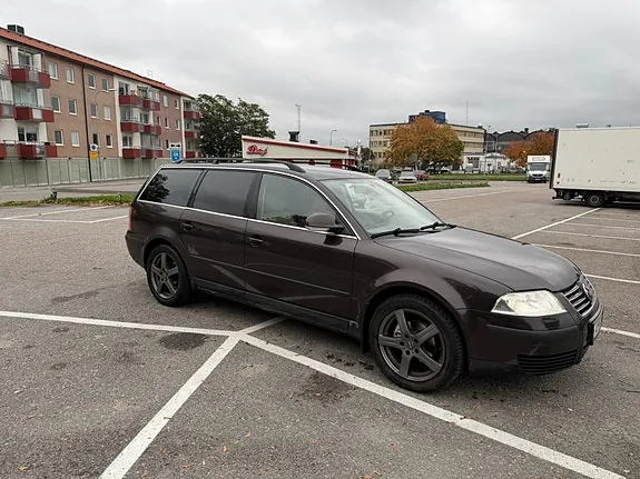 Volkswagen Passat 2005 photo 2