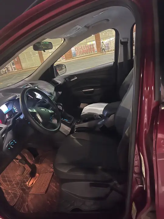 Ford Escape 2013 photo 3