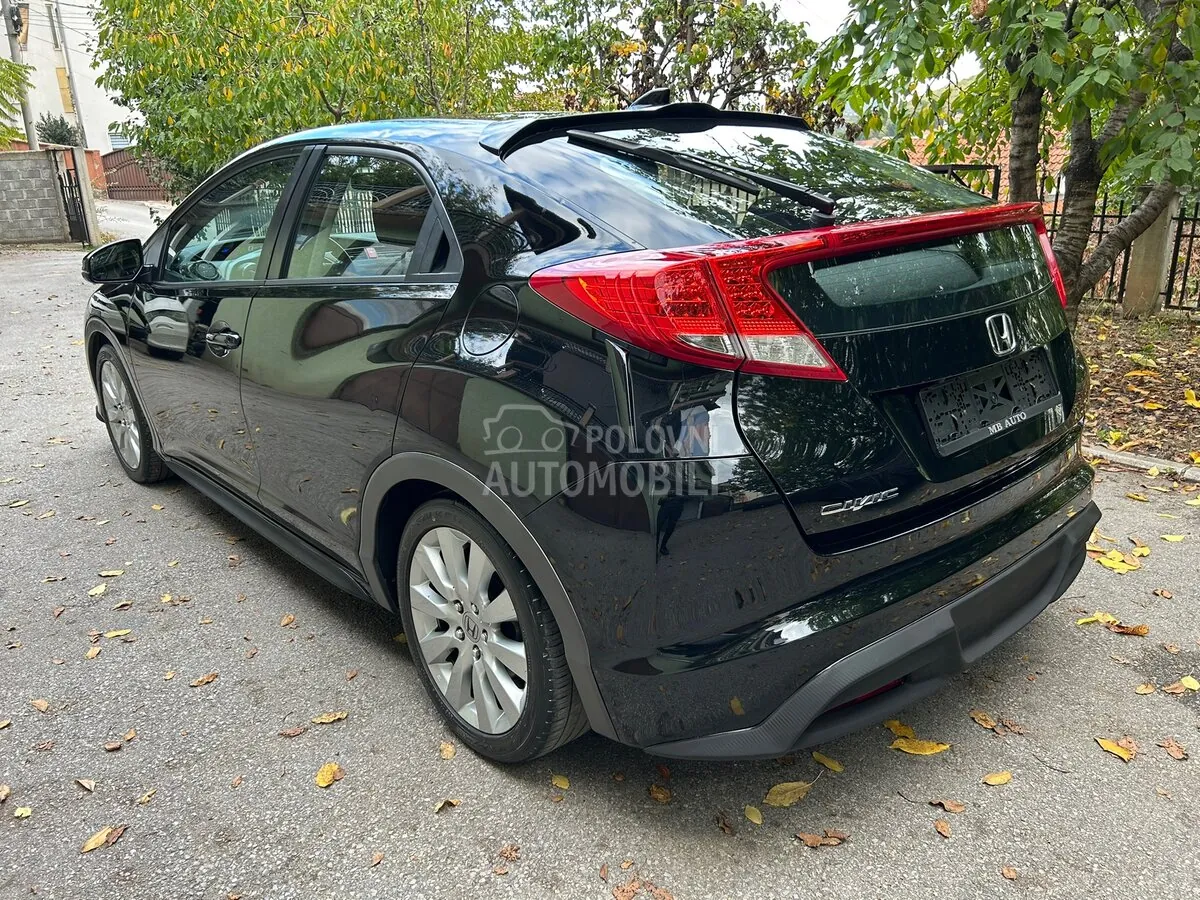 Honda Civic 2013 photo 5