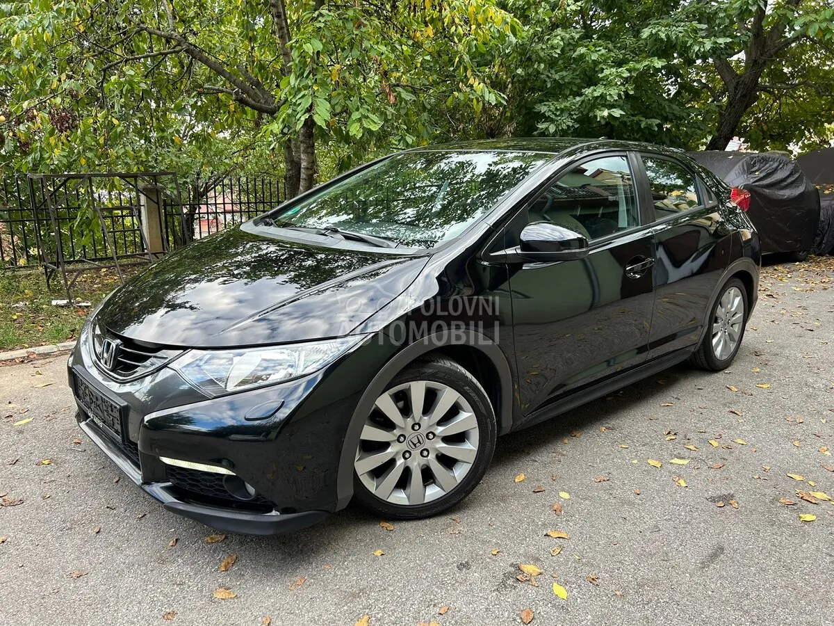 Honda Civic 2013 photo 2