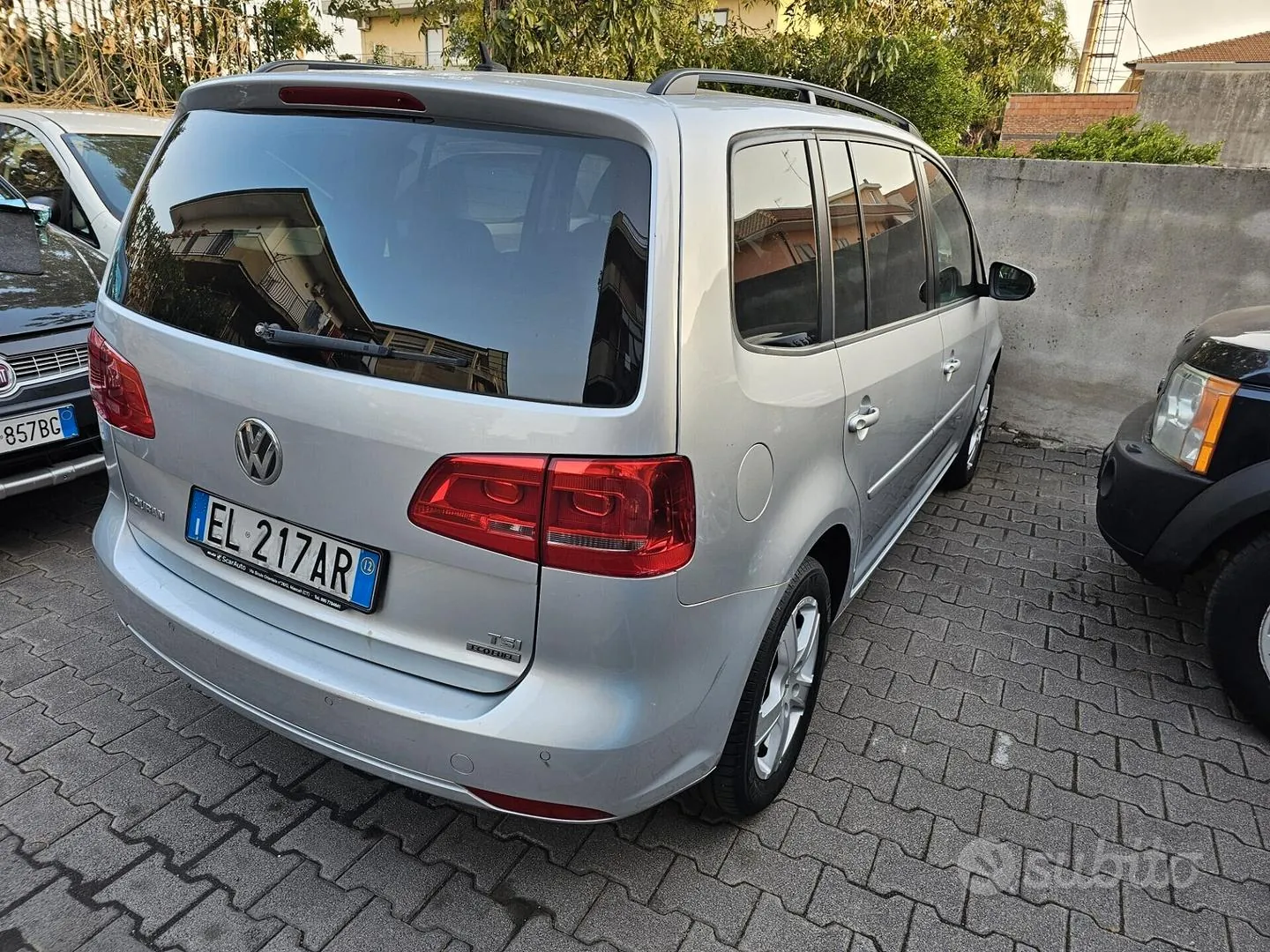 Volkswagen Touran 2012 photo 3