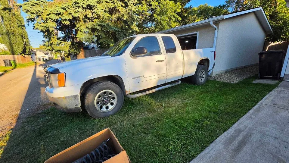 GMC Sierra 2011 photo 4