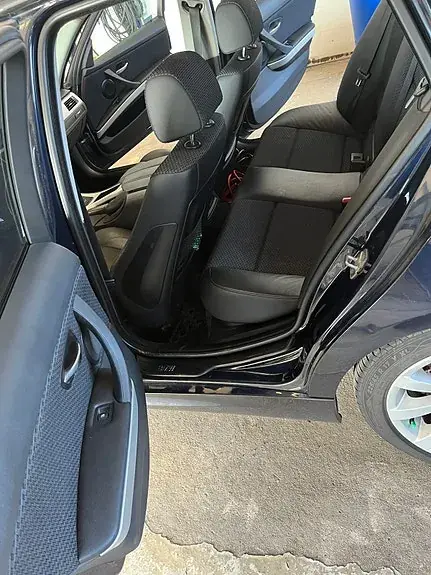 BMW 320D 2010 photo 5
